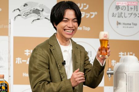 会員制生ビールサービス『キリンホームタップ』CMに出演するジャニーズWESTの重岡大毅