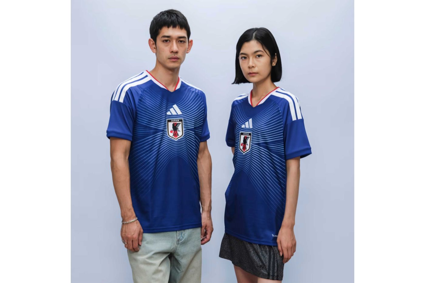 サッカー日本代表ホームユニホーム（アディダス公式サイトより）
