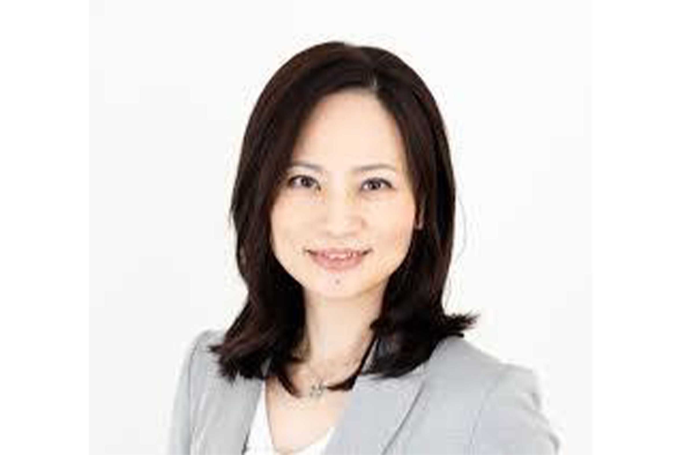 丸山晴美さん　節約アドバイザー、ファイナンシャルプランナー、消費節約アドバイザー。雑誌やテレビ、講演会で節約術やお金の管理運用などのアドバイスを行う。『50代から知っておきたい！年金生活の不安、解消します』『節約の作法年100万円必ず貯める55の知恵』など著書多数。