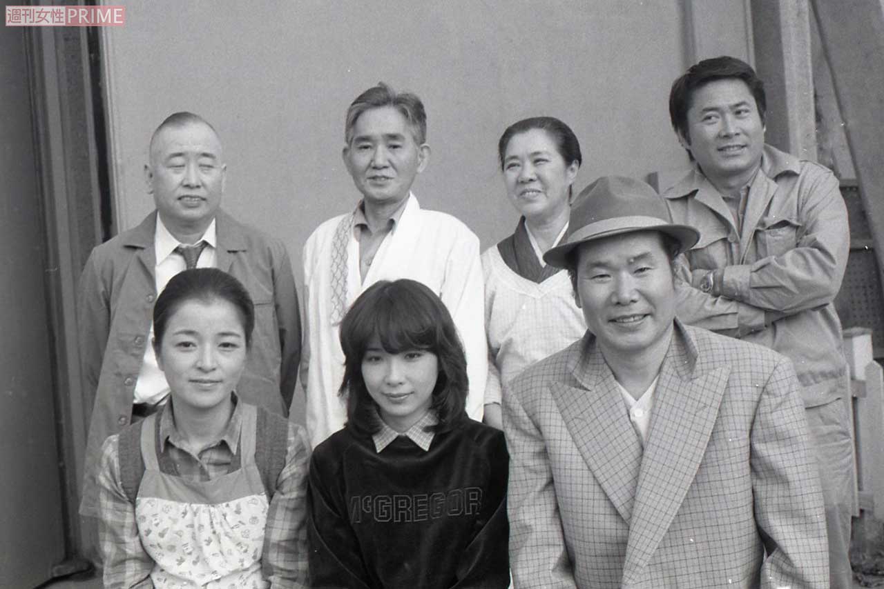 第26作目『男はつらいよ 寅次郎かもめ歌』での集合スナップ。マドンナは伊藤蘭（下段中央）