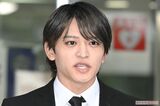 timelesz・猪俣周杜が黒スーツで釈放「ファンに一言」「交際関係」の質問は全面ス…