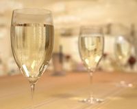 シニア婚活パーティー 成果をあげたのは“黒髪で化粧薄め”