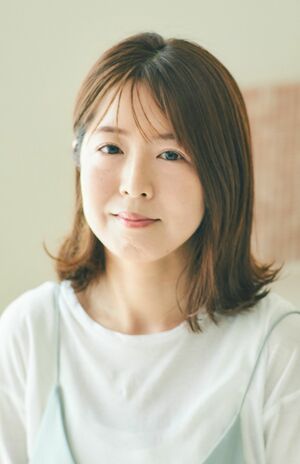 shiroiro.homeakiさん●元ちらかり部屋出身の整理収納アドバイザー。ズボラでも家事がラクになる、誰でもまねできる収納を発信するインスタのフォロワーは31万人。@shiroiro.home。著書に『1秒片づけ』（学研プラス）。