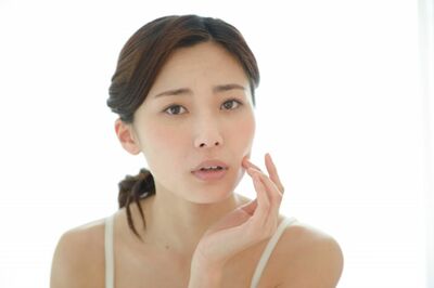 〈しみケア〉朝食のビタミンCがしみを増やす原因に!?　マスクの摩擦で起こる場合も