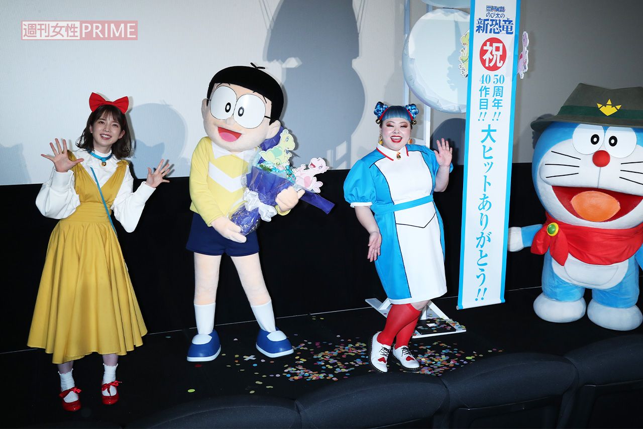 2020年8月、映画『ドラえもん　のび太の新恐竜』舞台挨拶で司会を務めた弘中綾香アナ