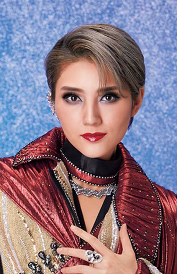 宙組の芹香斗亜(宝塚歌劇団公式サイトより)