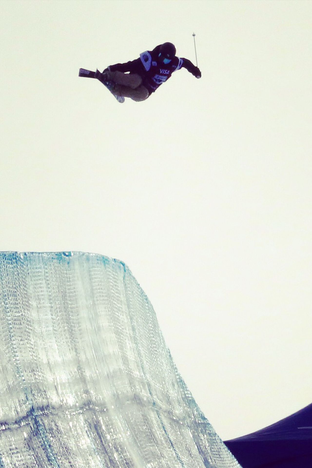 妻・由梨恵さんのエアーは実にダイナミックだ