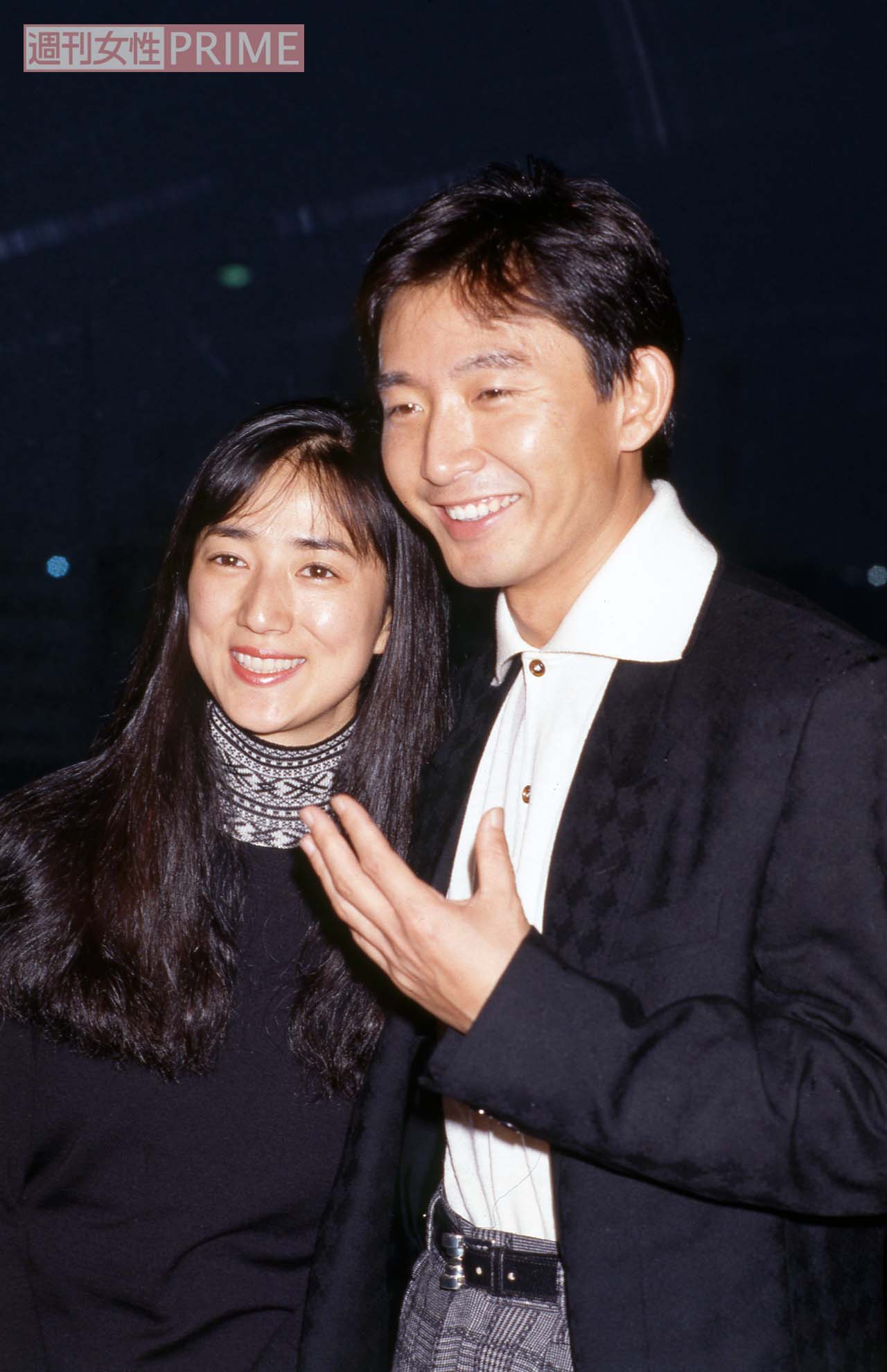 結婚会見に臨んだ松原千明さんと石田純一（1988年10月）