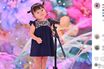 子役・村方乃々佳、妹とのキス写真が反響「落書きとはいえ心配」腕の“タトゥー風”のイカつい文言が物議
