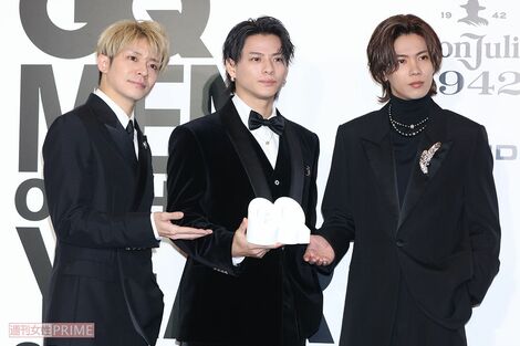 『Number_i』新曲ジャケットが「既視感ありすぎ」今度は『King Gnu』に激似との指摘、過去にも“パクリ疑惑”