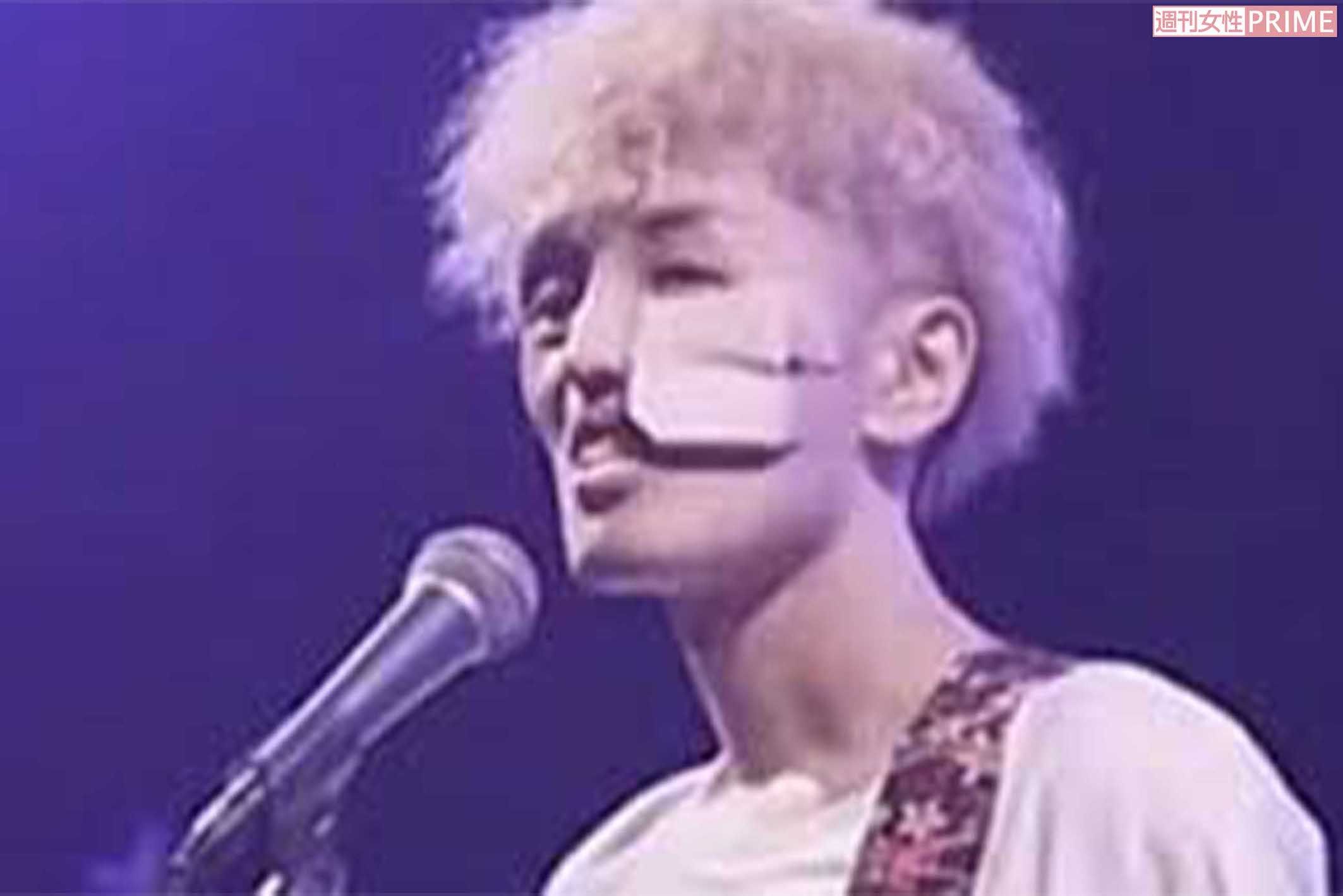 2025年12月に自身初となる単独ライブを大阪で開催し大盛況を収めた。マカロニえんぴつのカバーやオリジナル曲『ナカナイカノジョ』を含む全8曲を披露