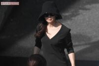 斉藤由貴の娘・水嶋凜「似てるけどレベルが違う」母と比較されてしまう“二世タレント”の宿命