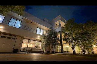 ヒカキンが住む20億円の新居（本人のYouTubeチャンネルより）