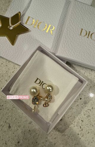 加トちゃんがくれたプレゼント。私のために選んでくれたのが とってもうれしい！　撮影／加藤綾菜　