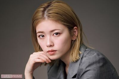 新金曜ナイトドラマ『波よ聞いてくれ』主演の小芝風花、金髪にイメージチェンジ！幼稚園に家出したエピソー…