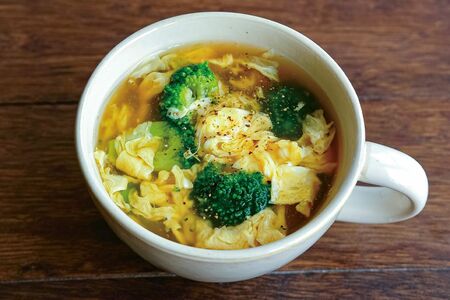 ブロッコリーのかきたまスープ　撮影／松山絵美