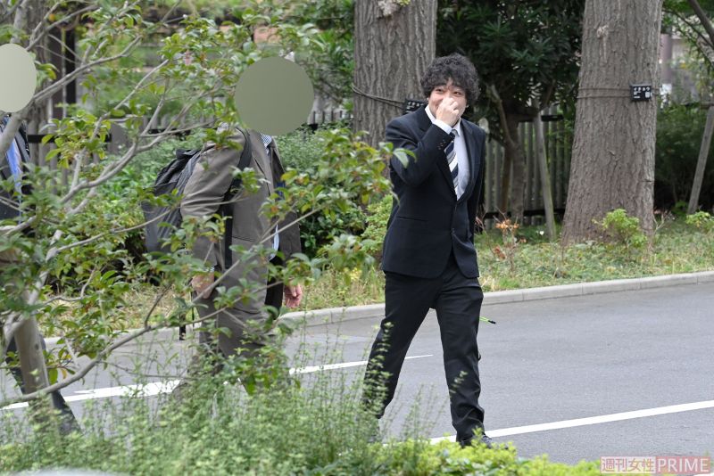作曲家とトラブルになっている阪井