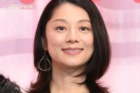 『新宿野戦病院』『地面師たち』に出演の小池栄子、両親にマンションをプレゼントする“孝行娘”ぶりを目撃