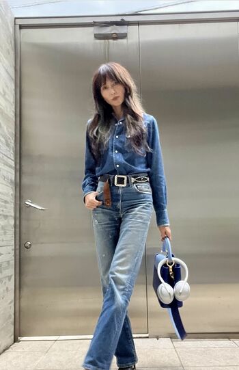 キムタクと合わせたデニムオンデニム。ハイレベルのおそろいはさすがしーちゃん！　工藤静香公式インスタグラムより