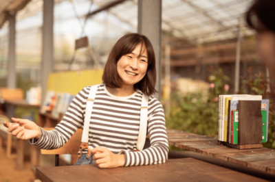 『マツコの知らない世界』で話題の絵本講師・内田早苗さん、全財産をかけての起業と畑の中に小さい書店をつ…