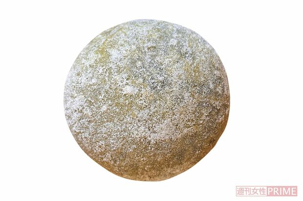 『抹茶あんこ』/haritts　抹茶が香る生地の中に、ほどよい甘さの粒あんが合う／310円　9cm