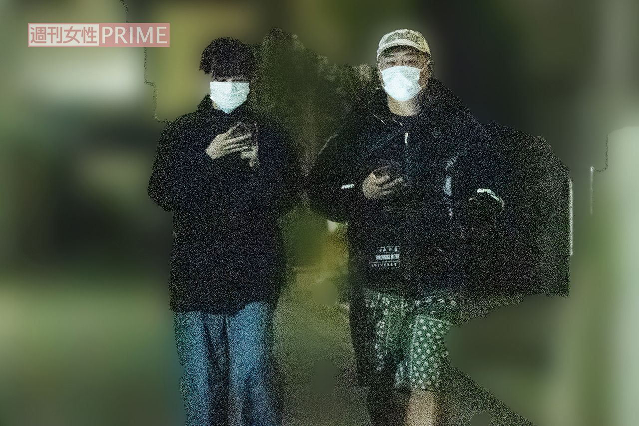 直撃を受ける直前。クロちゃん宅から談笑しながら出てきたふたり