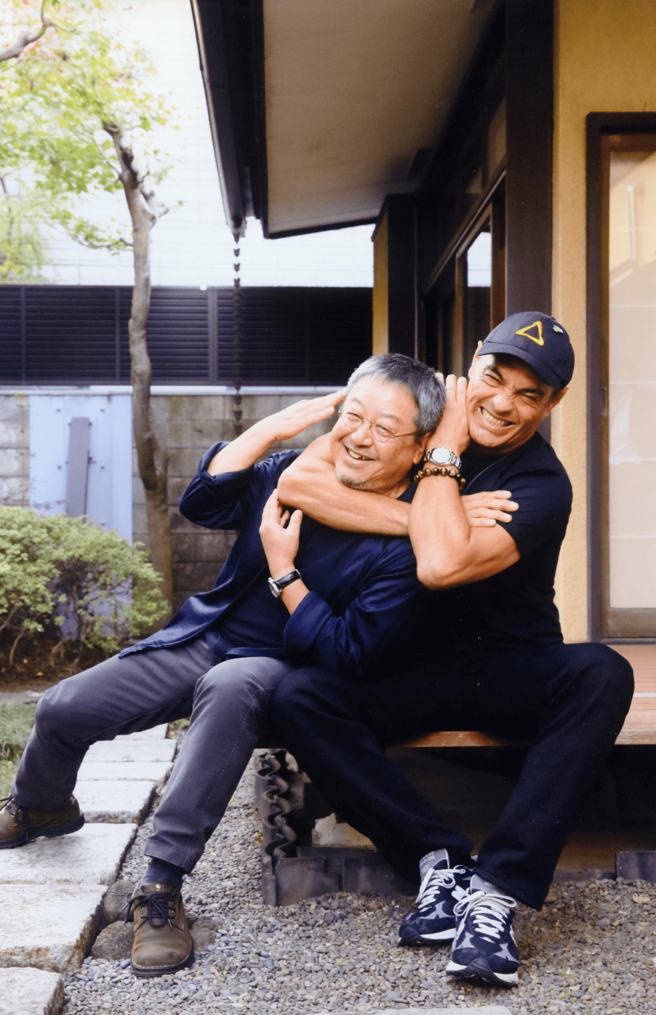 '13年、格闘家のヒクソン・グレイシーと対談。「チョークスリーパーをかけられました（笑）。すごい漢でしたよ」（夢枕）写真／長尾迪（C）