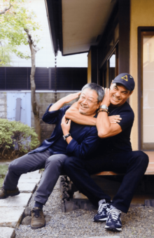 '13年、格闘家のヒクソン・グレイシーと対談。「チョークスリーパーをかけられました（笑）。すごい漢でしたよ」（夢枕）写真／長尾迪（C）