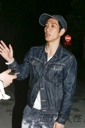 仕事終わりに直撃すると、わざわざ車から降りて対応した柴田。加藤とは逆に、こちらの問いかけにすべて回答した柴田。元妻を気遣う姿勢も見せた