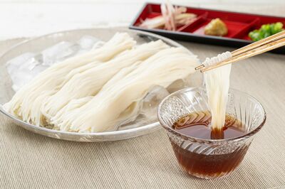 【イケ麺トリビア】のどごしも頭もスッキリ爽快！夏の代表「ラーメン・そうめん・うどん」のトリビア、“飲…