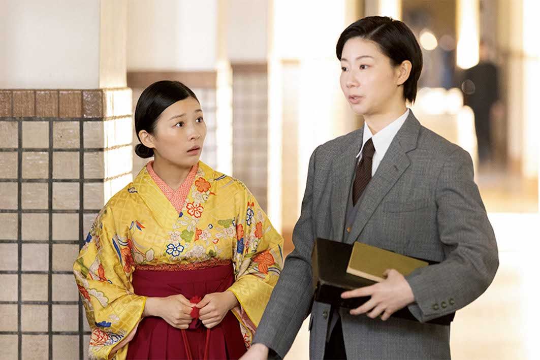 名律大学女子部法科で寅子と出会うも、よねは「ヘラヘラしてうっとうしい」（『虎に翼』6話）