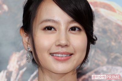 堀北真希、引退直後に子どもと夫の職場に陣中見舞いで「周囲がザワザワ」
