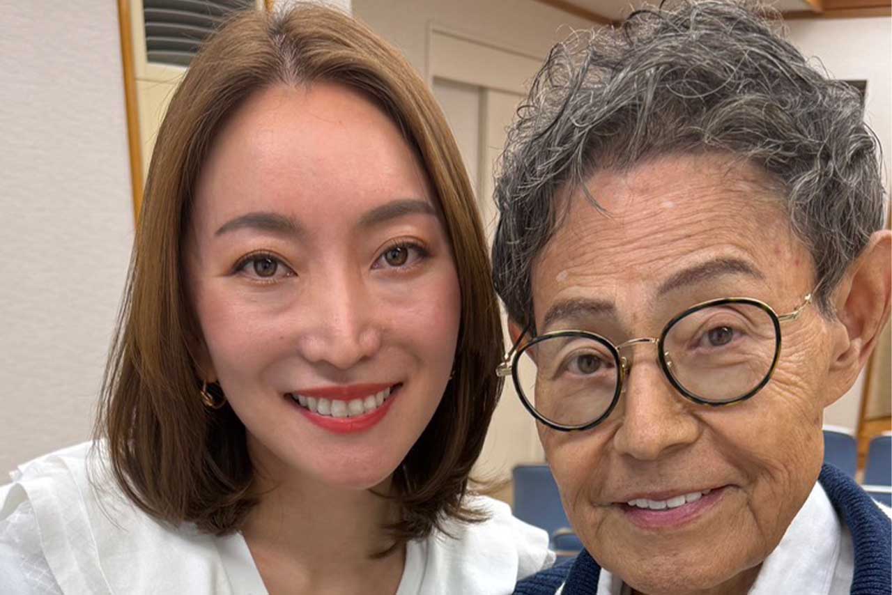 右・加藤茶、左・加藤綾菜(写真提供/加藤綾菜)
