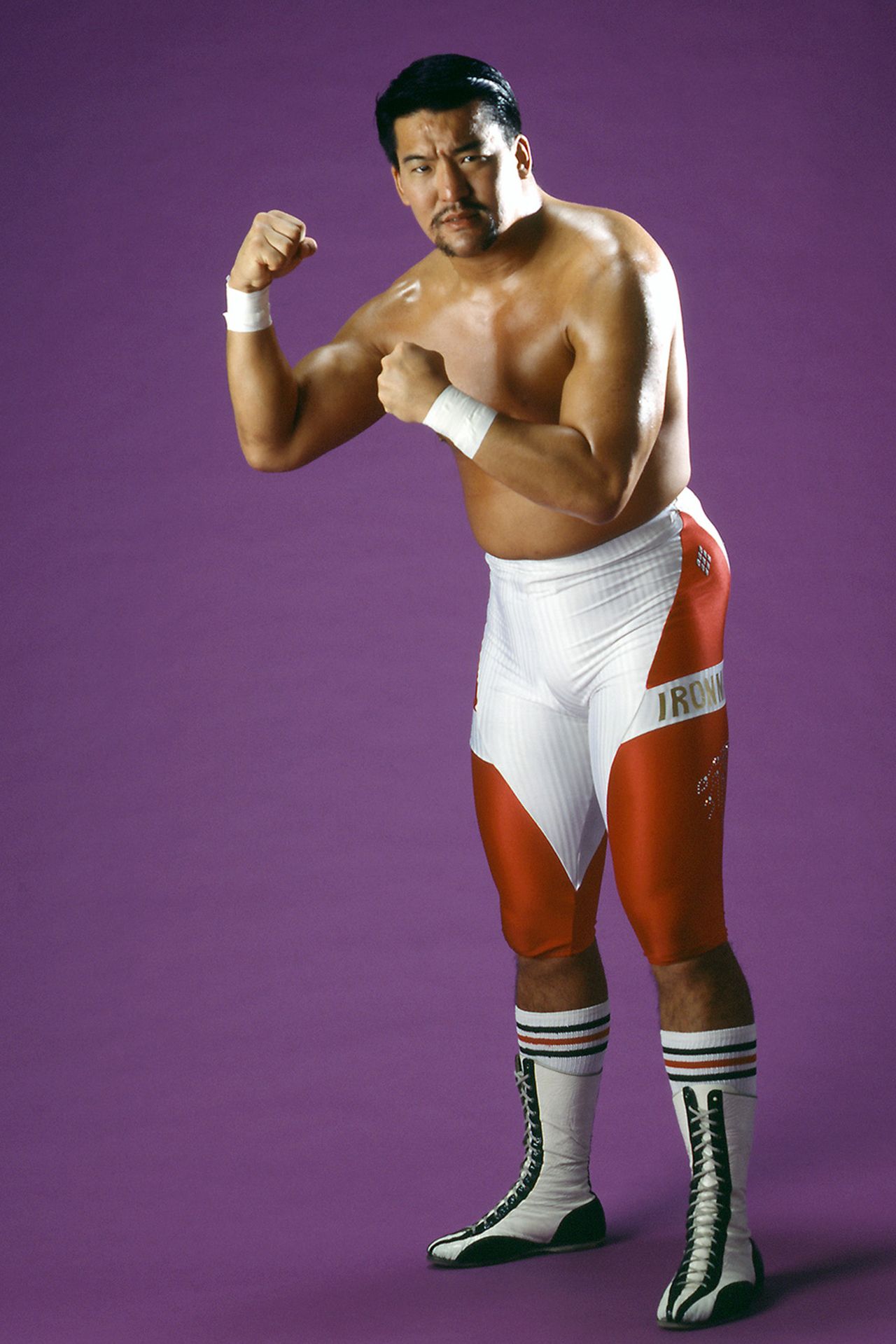 黒にイメージチェンジする前。ベビーフェイスとして成功しながらも悩んでいた