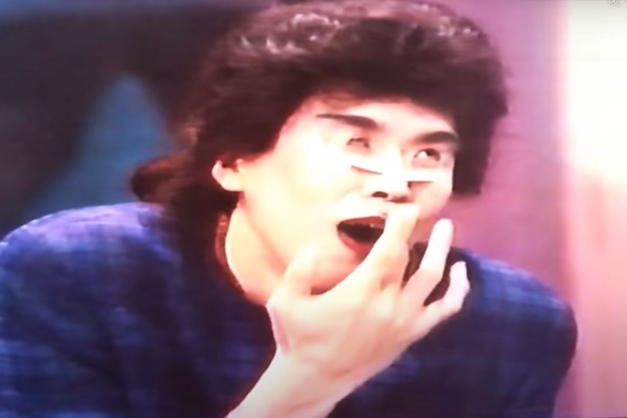 宜保愛子さんをマネて「宜保タカ子」になる石橋貴明