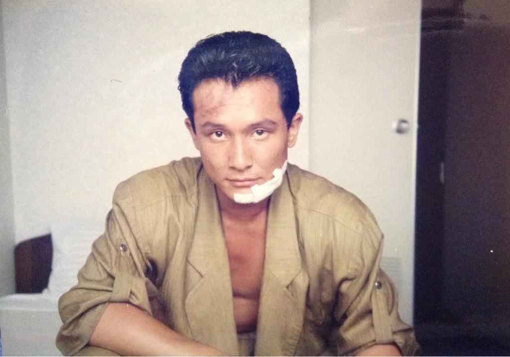 28歳で深作欣二監督の映画『いつかギラギラする日』に出演したころから俳優の仕事が増えていった