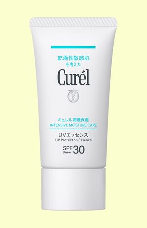 キュレル潤浸保湿UVエッセンス/花王　※画像をクリックするとAmazonの商品ページにジャンプします