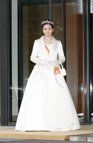 成人を迎えられた佳子さま（2014年12月29日）撮影/JMPA