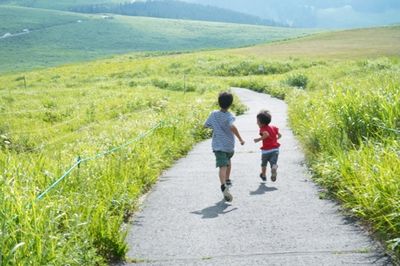 【心理診断】あなたの中に潜んでいる“永遠の少年度”チェック