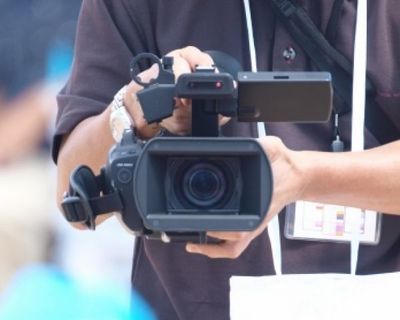 フィフィ、タレントの言動を批判する