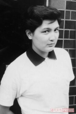 若いころのジョンさん。ジョン・レノンに似ていることからあだ名が「ジョン」になったという