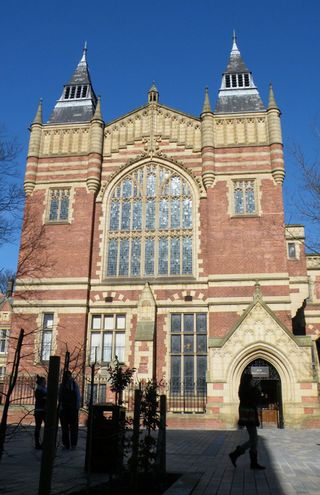 ロンドンから電車で2時間ほどの距離にあるリーズ大学（写真/リーズ大学HPより）