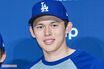ドジャース佐々木朗希「もうちょっと良くして」自身の“ボブルヘッド”に不満ボヤくも「誰のよりも似てる」ファンの意外な反応