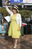 7月10日、ラサール石井の街頭演説に姿を見せた福島みずほ