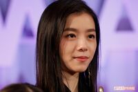 milet “プロフィールを一切明かさない” 謎多き歌姫、同級生が明かす貴重写真と青春謳歌の大学時代