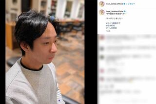 七三分けの黒髪をセットした姿を披露した、いしだ壱成。投稿には《＃ひとつ屋根の下 ＃柏木和也》というハッシュタグも（本人のインスタグラムより）