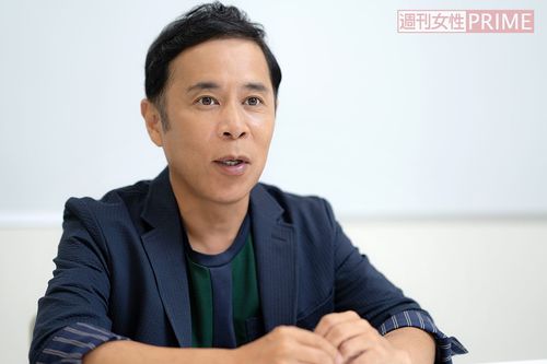 岡村隆史　撮影／佐藤靖彦