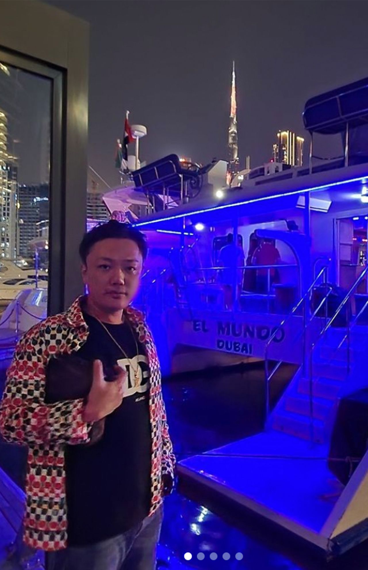 インスタにアップしたドバイ生活（与沢翼氏のインスタグラムより）