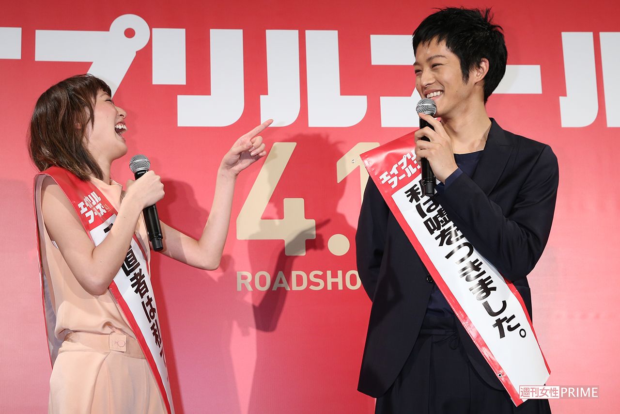 5年前から仲睦まじい様子を見せていた松坂桃李と戸田恵梨香（'15年撮影）