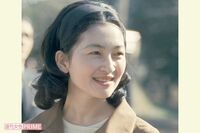 皇室の“ベストドレッサー”美智子さま「女性皇族のスタイルを確立させた」皇太子妃時代の印象深い“可憐コ…